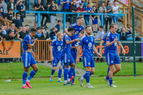 Wealdstone: Away Guide image