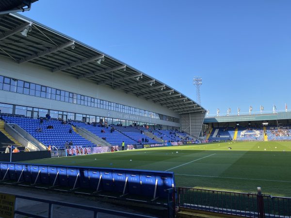 Oldham Athletic: Traveller’s Tales image